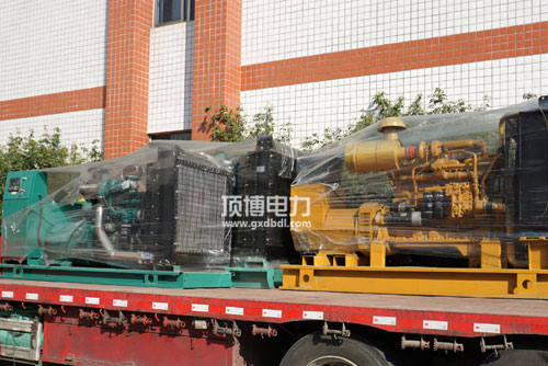 柴油發(fā)電機組蓄電池上白色粉末是什么？怎么產(chǎn)生的？