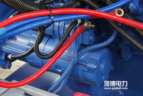 帕金斯發(fā)電機組機油里有水？高手的3種方法處理！